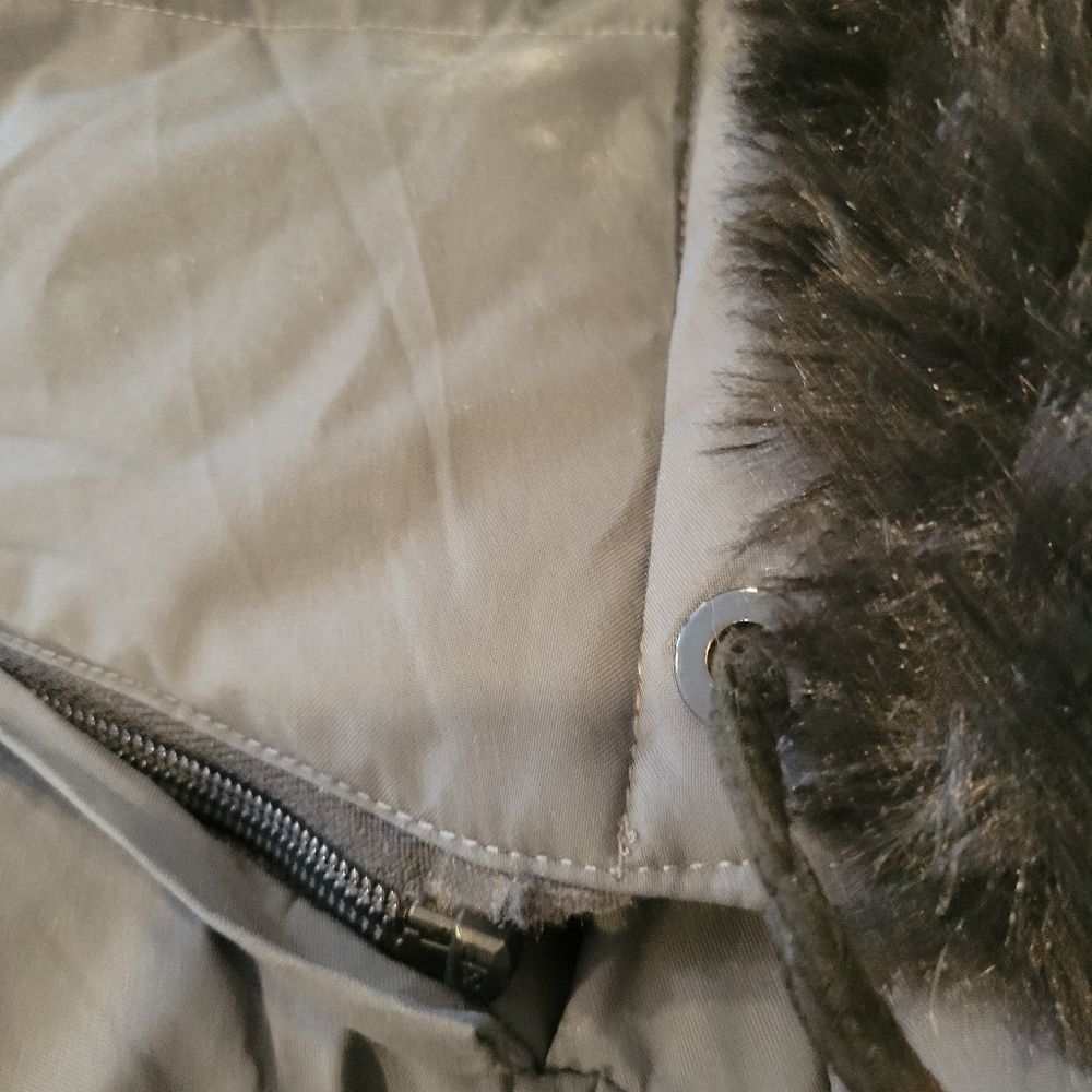 Puffer Coat Amazom Brand Hood Fur Trim Warm Cozy Med - Picture 9 of 14
